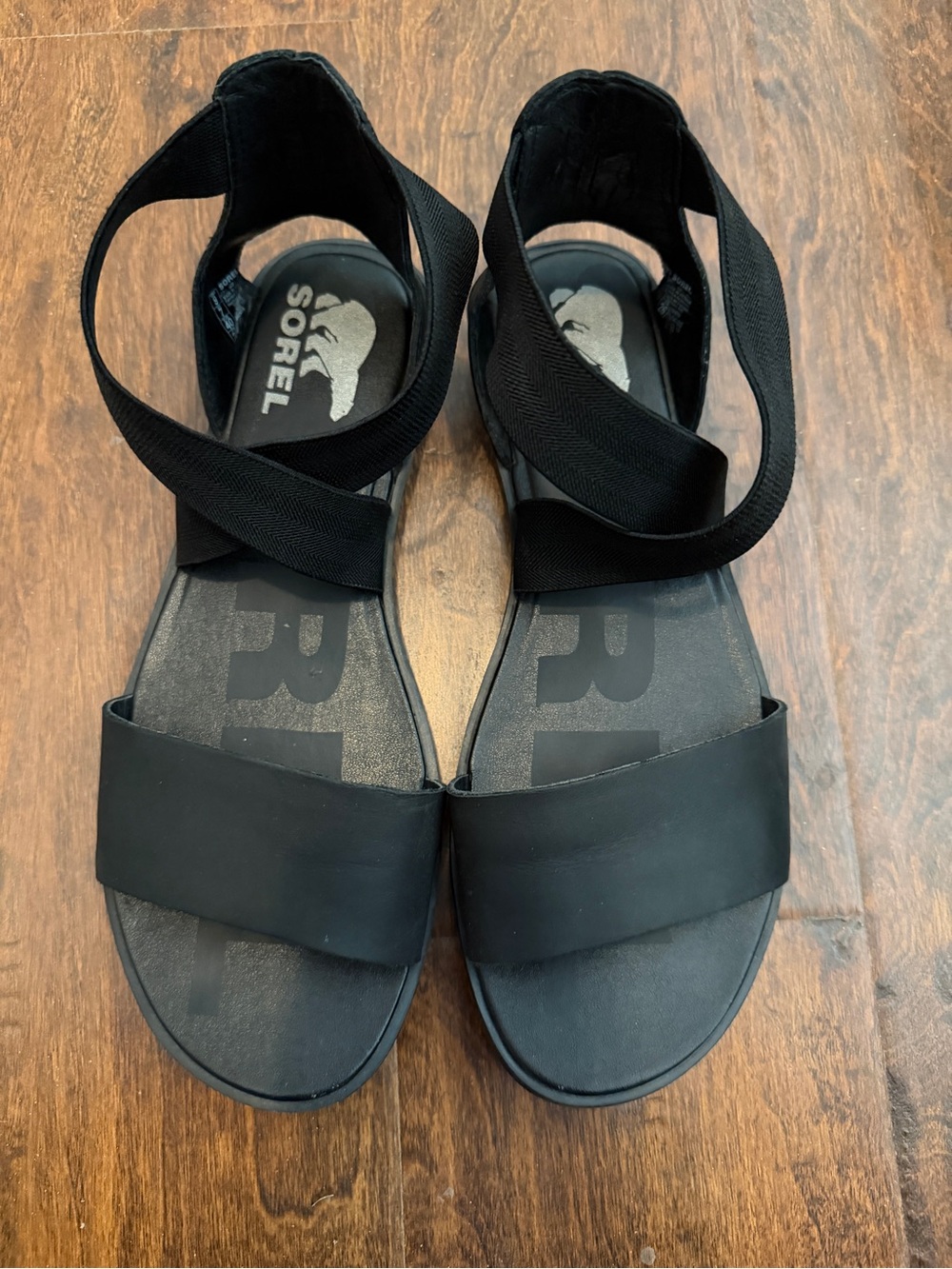 Sorel Ella  Black Cross-Strap Everyday Sandals